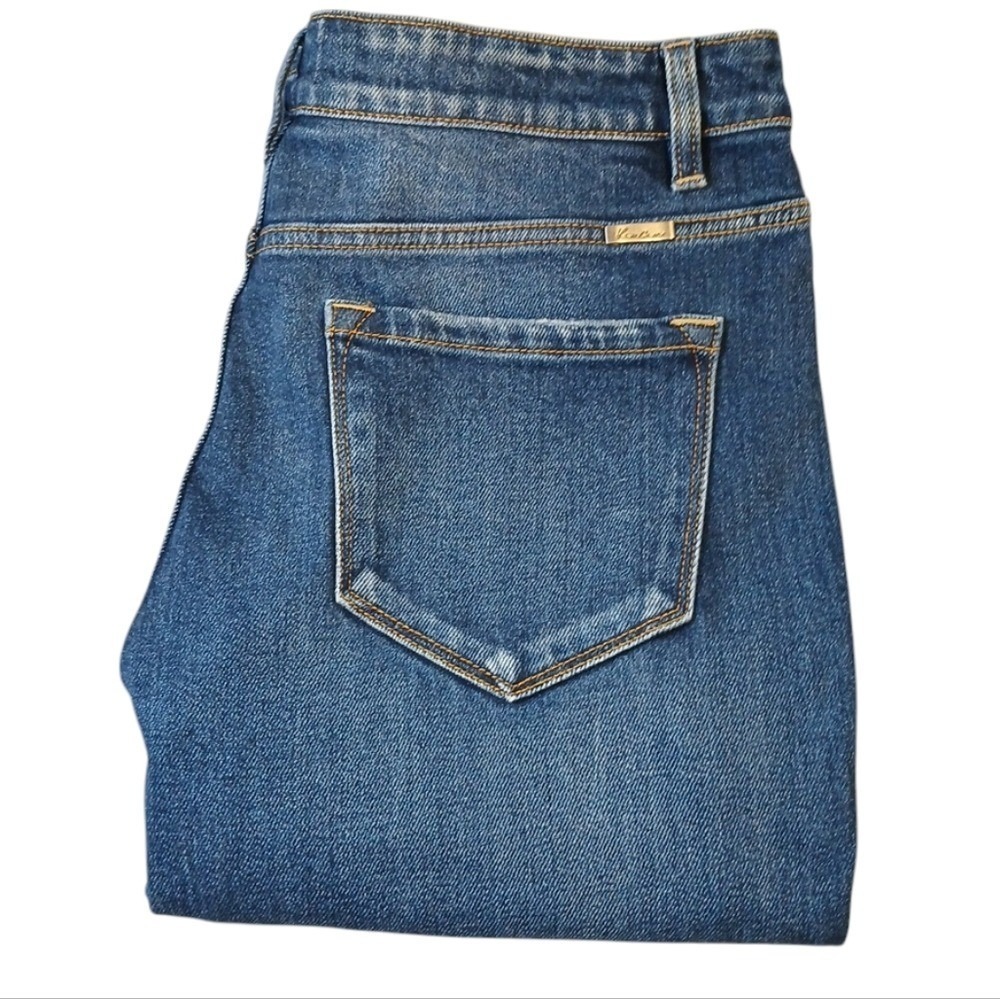 KanCan Medium Washed High Rise Mom Jeans‎ size 15/31